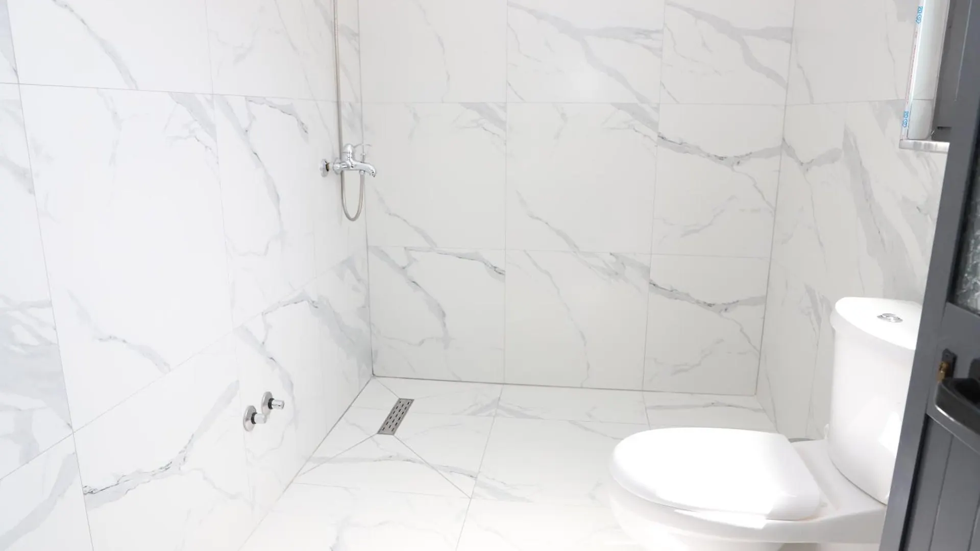 Vila Luen بيرات بيت ضيافة
