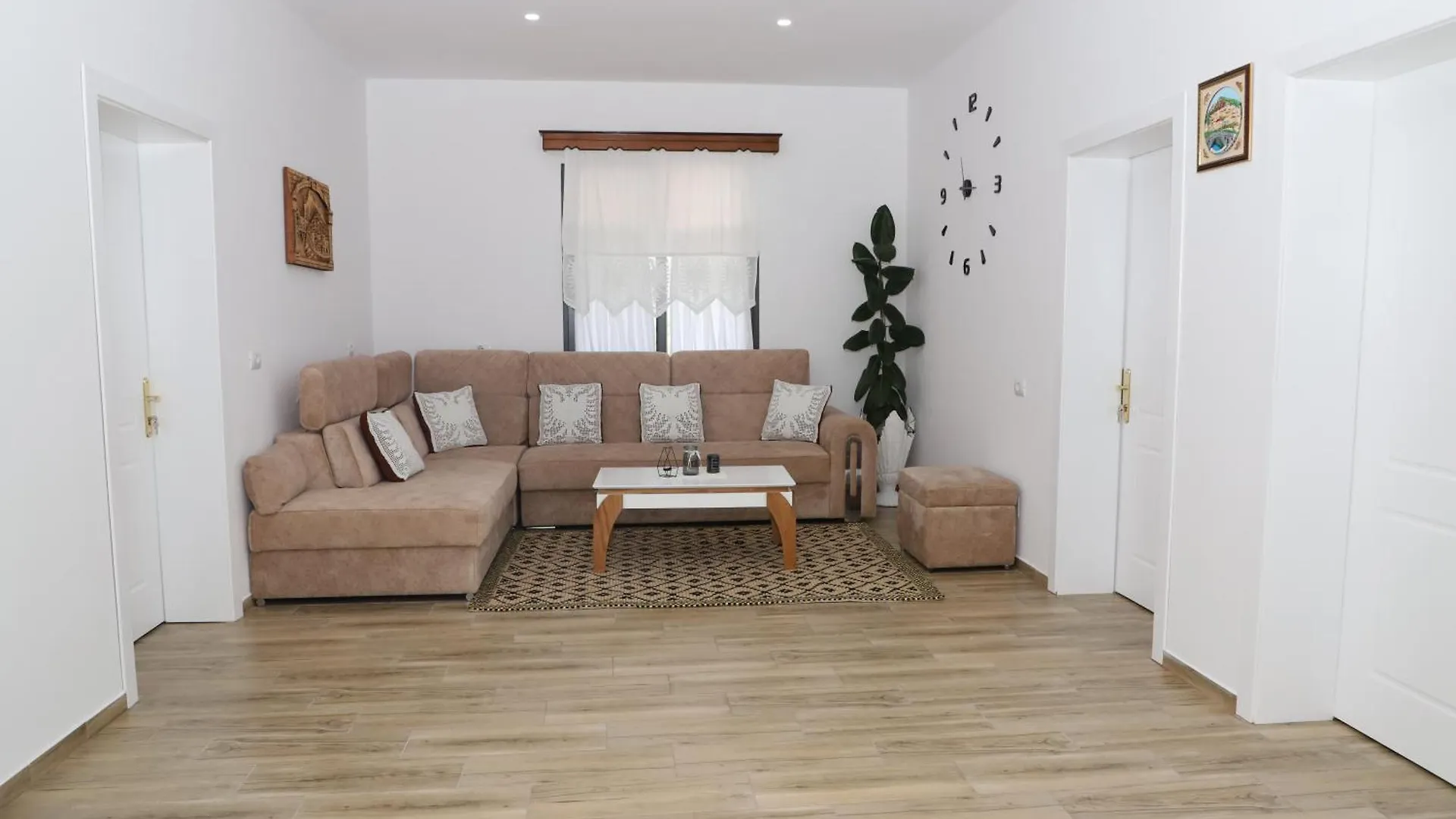 Vila Luen Berat