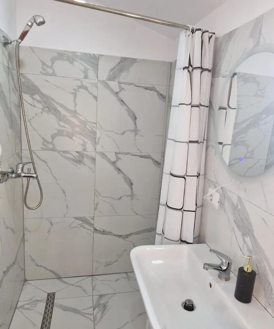 بيت ضيافة Vila Luen بيرات ألبانيا